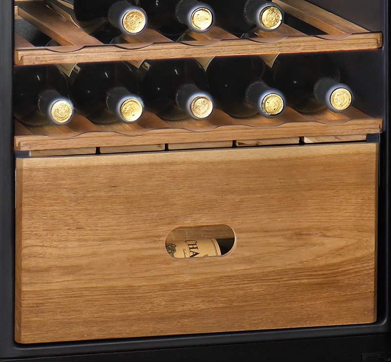Haier JC-160GD wine cooler Freestanding 51 bottle(s) – image 3