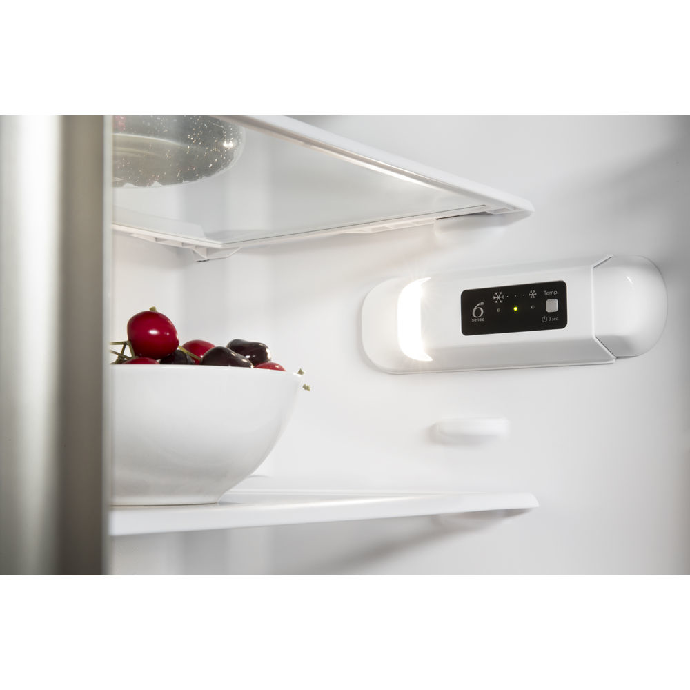 Whirlpool ARG137 Upright freezer Built-in – image 2