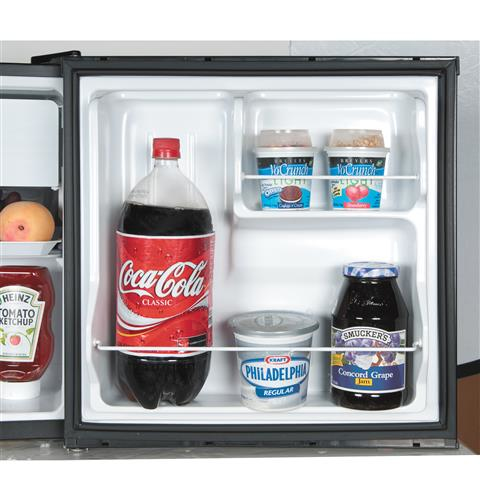 Haier HC17SF15RB fridge-freezer Freestanding Black – image 2