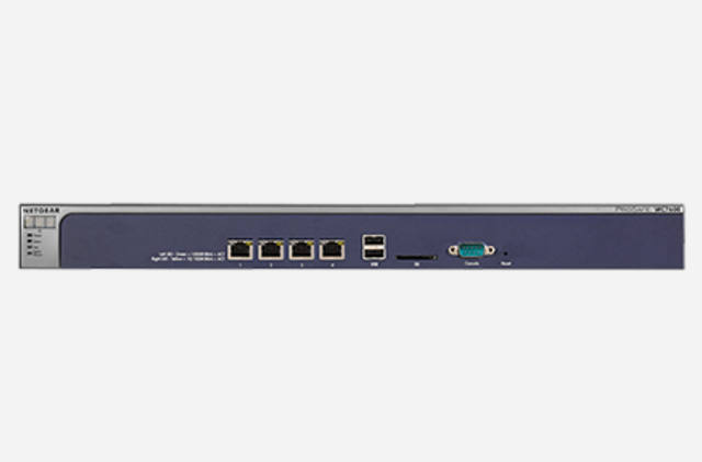 NETGEAR WC7600 + 10x WAC720 – image 5