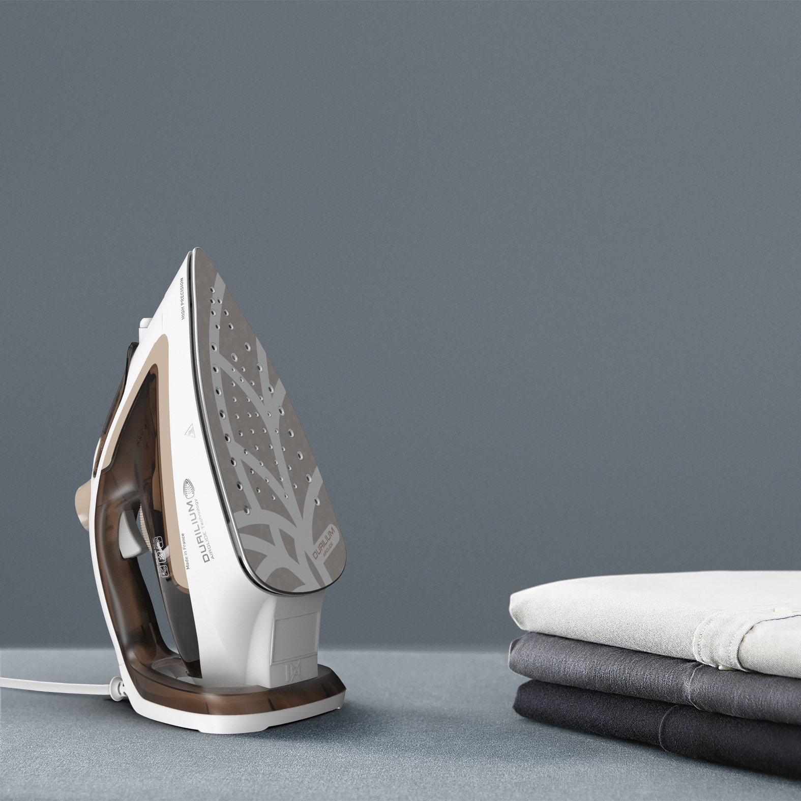 Tefal Easygliss Eco FV5780 Dry & Steam iron Durilium Airglide soleplate – image 3