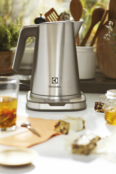 Electrolux EEWA7800 electric kettle – image 3