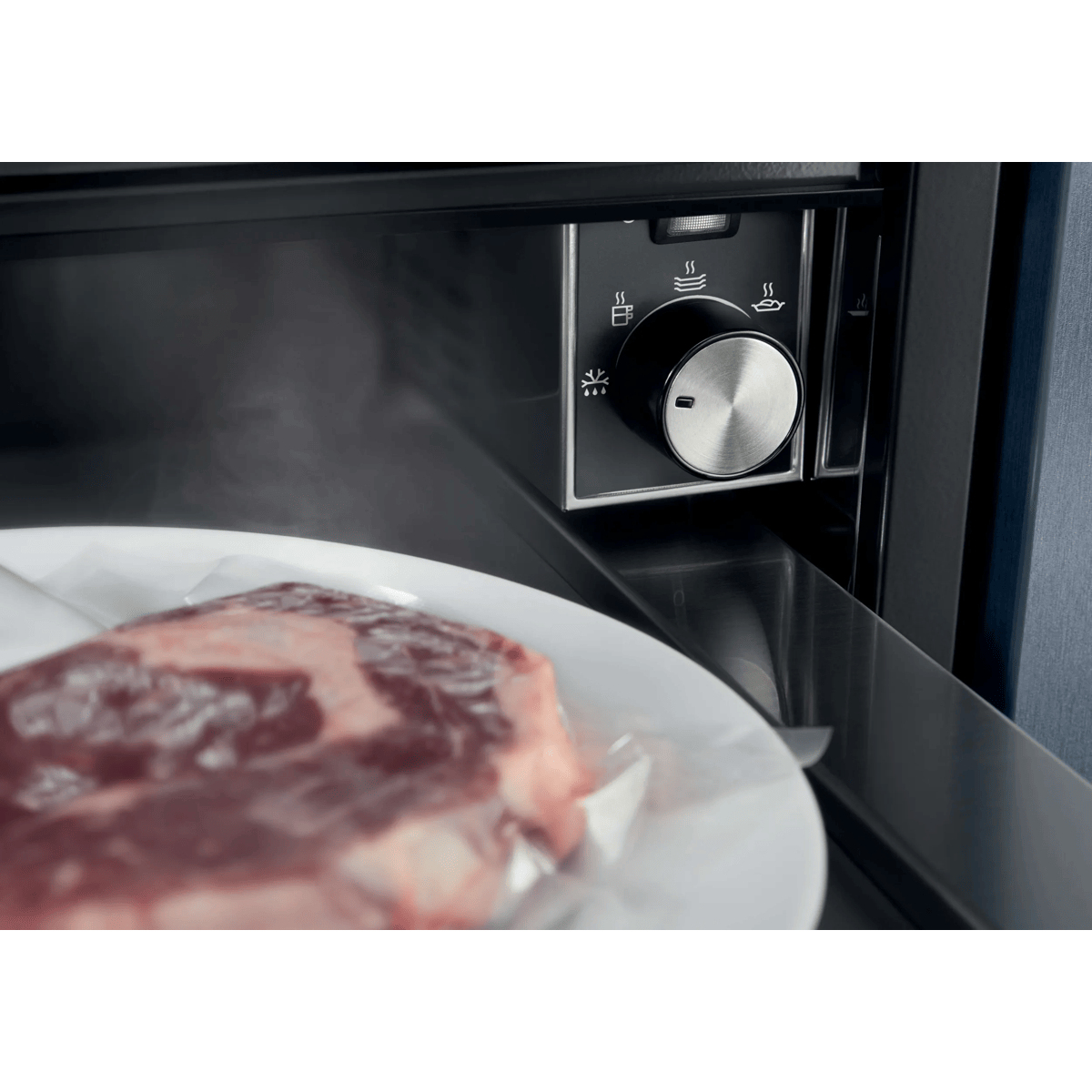 Electrolux LBD4Z warming drawer 2 place settings Black – image 7