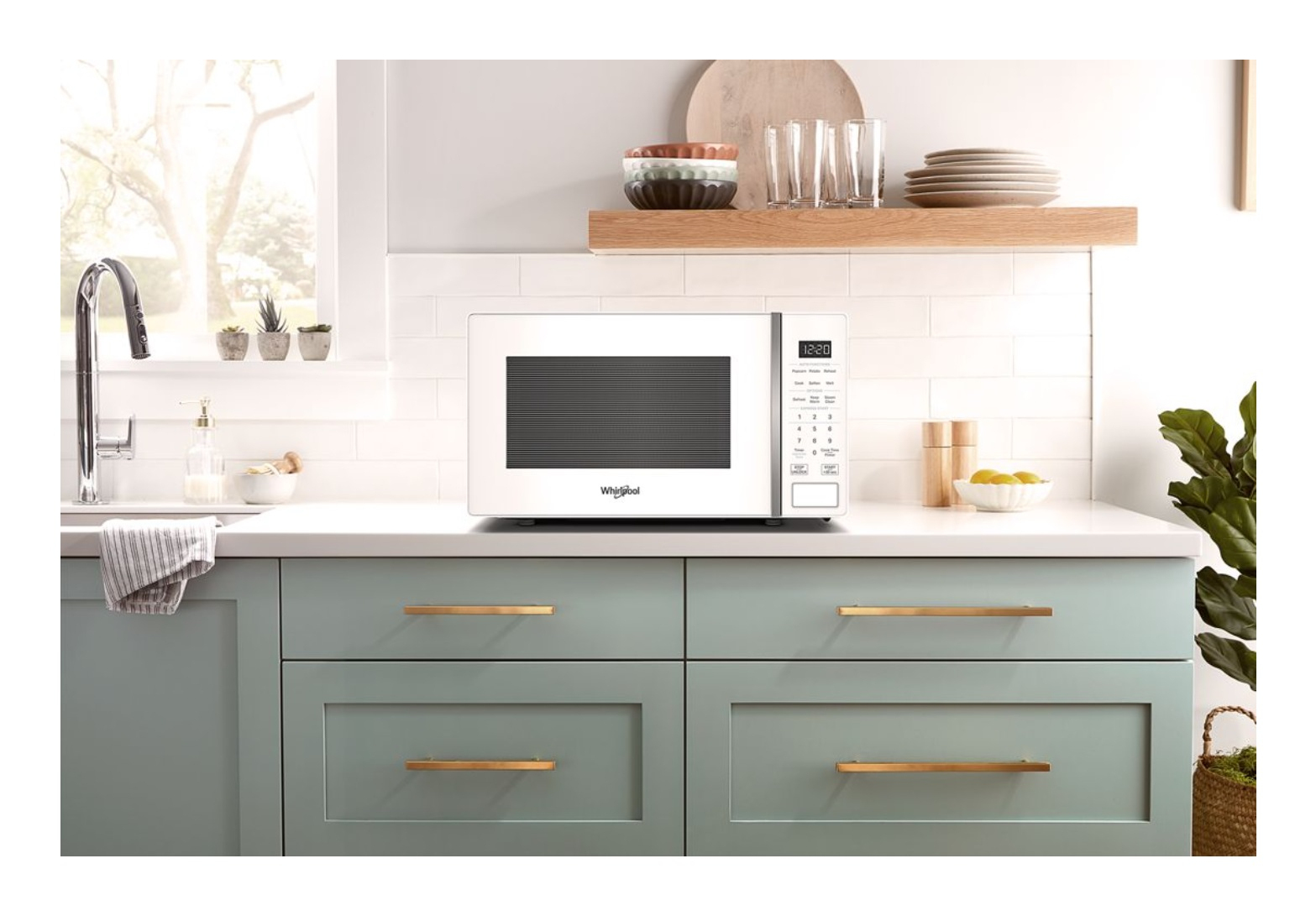 صورة Whirlpool WMCS3018RW ميكروويف منفرد 20 لتر أبيض