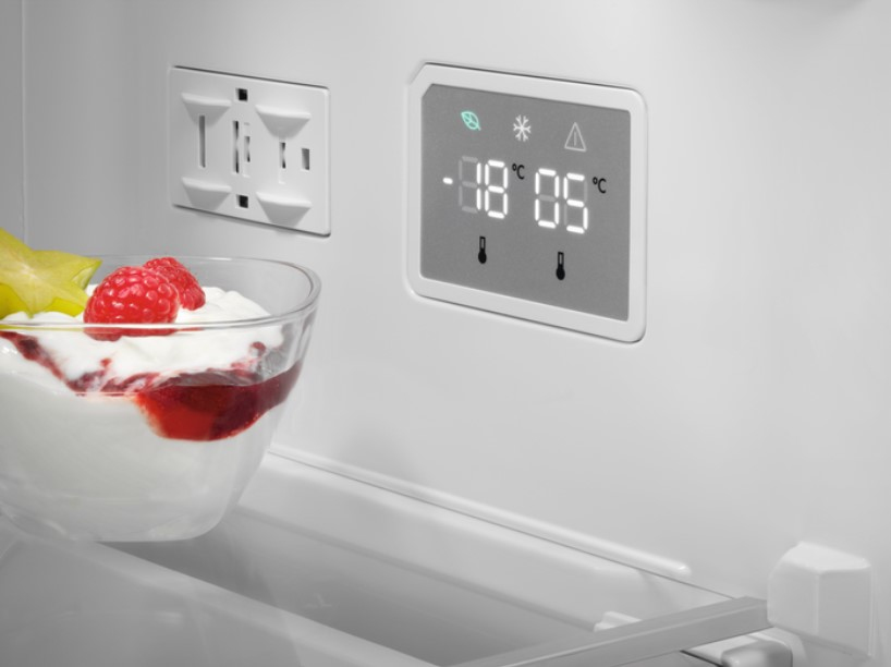 AEG Series 6000 RCB632E6MW Freestanding – image 3