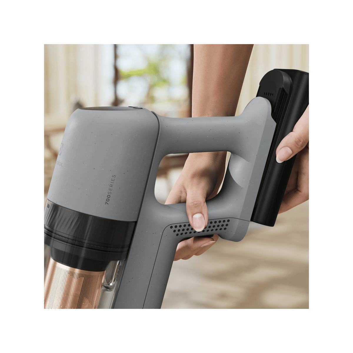 Electrolux EP72AB21UG Stick vacuum Battery Dry HEPA, Foam, Micro Bagless – image 9