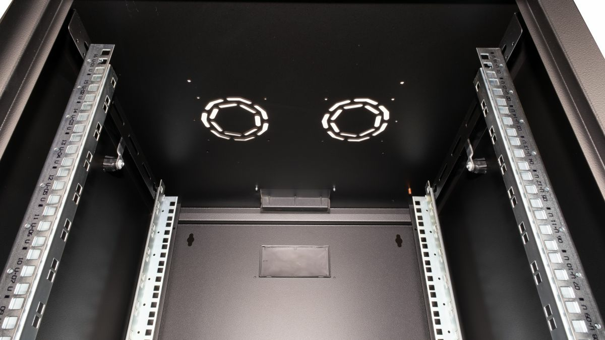 Equip Pro Mount 19' Cabinet, 16U – image 5