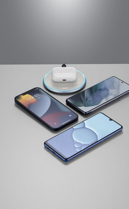 Cellularline Tweed wireless charger – image 2