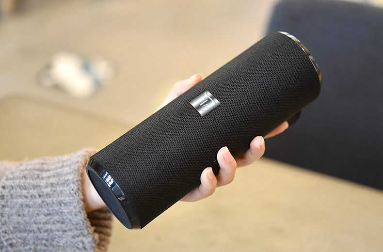 Techly Portable Bluetooth Tube Speaker with FM Radio MicroSD Reader USB – image 4