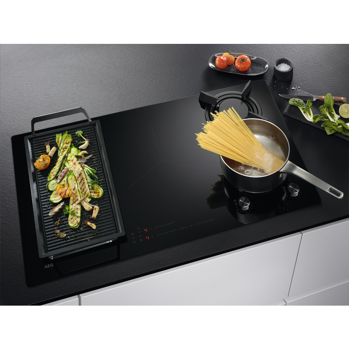 AEG HDB95623NB hob Black Built-in – image 3