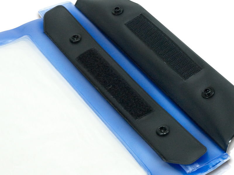 Conceptronic Waterproof Tablet Bag With Audio Passthrough – image 2