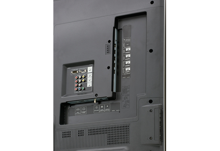 Sharp LC-70SQ15U TV – image 2