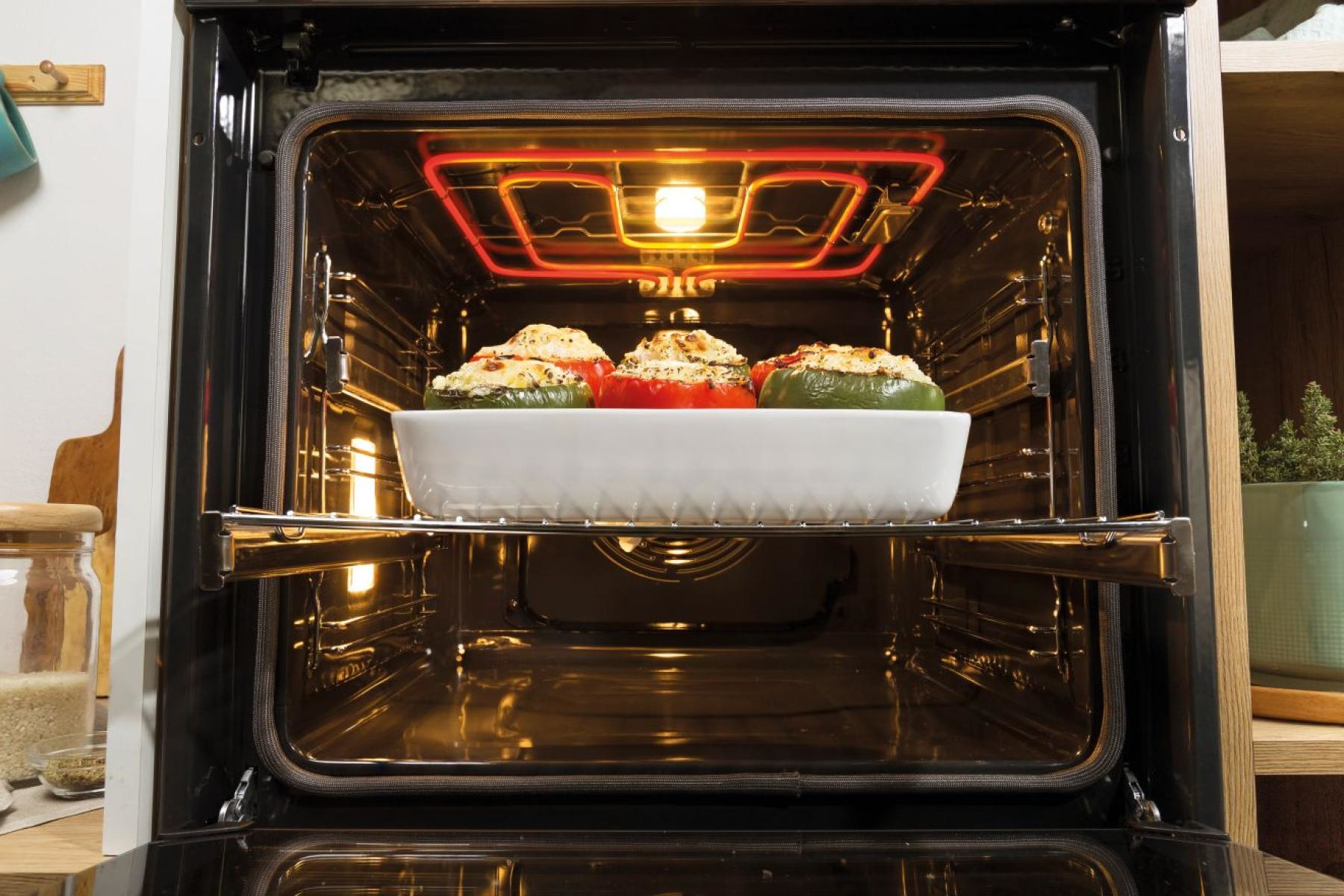 Gorenje 741983 oven 77 L Black – image 2