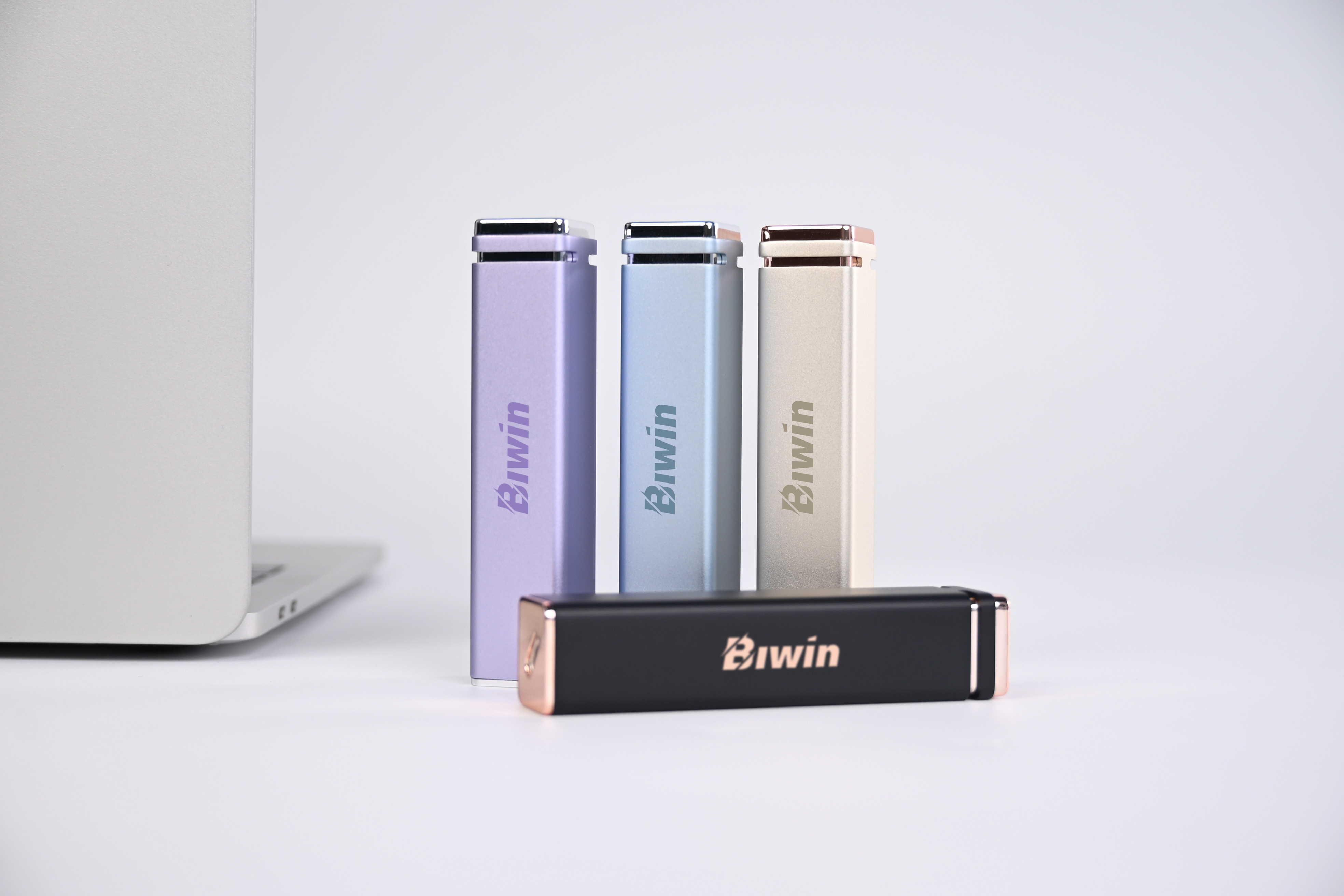 Biwin PD2000 4TB Light Gold 2000 MB/s image 2