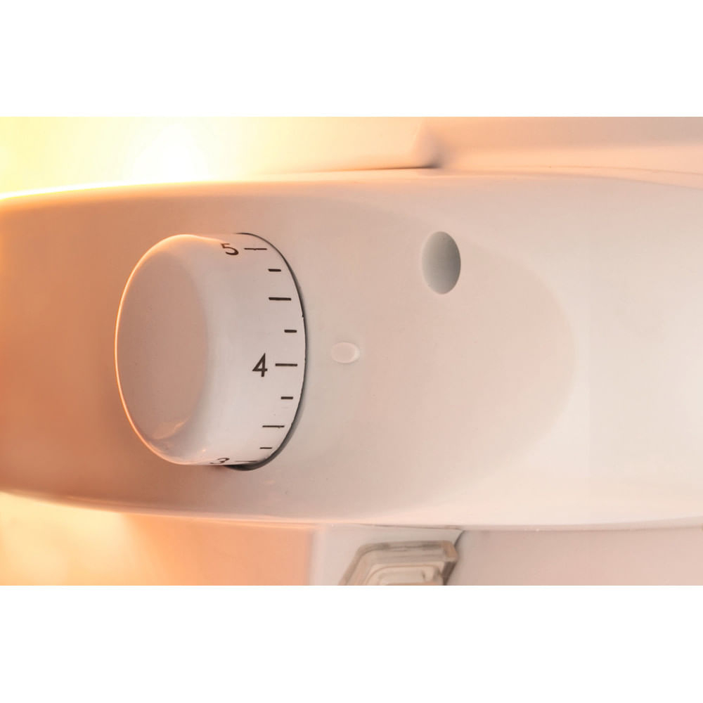 Hotpoint HBD 5517 B UK – image 5