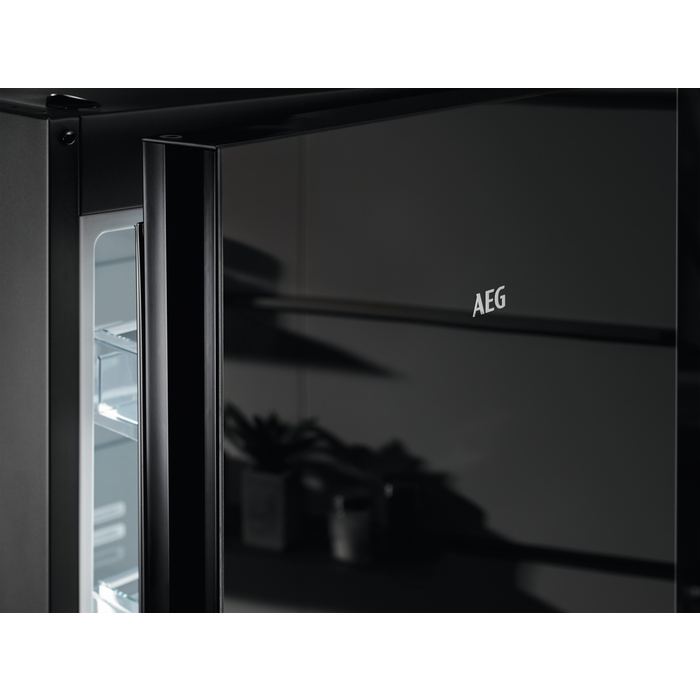AEG RCS736EXMK Freestanding – image 2