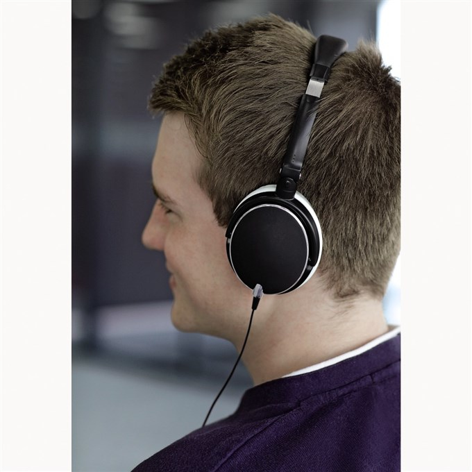 Hama 105519 Headset Wired Head-band USB Type-A Black, White – image 4