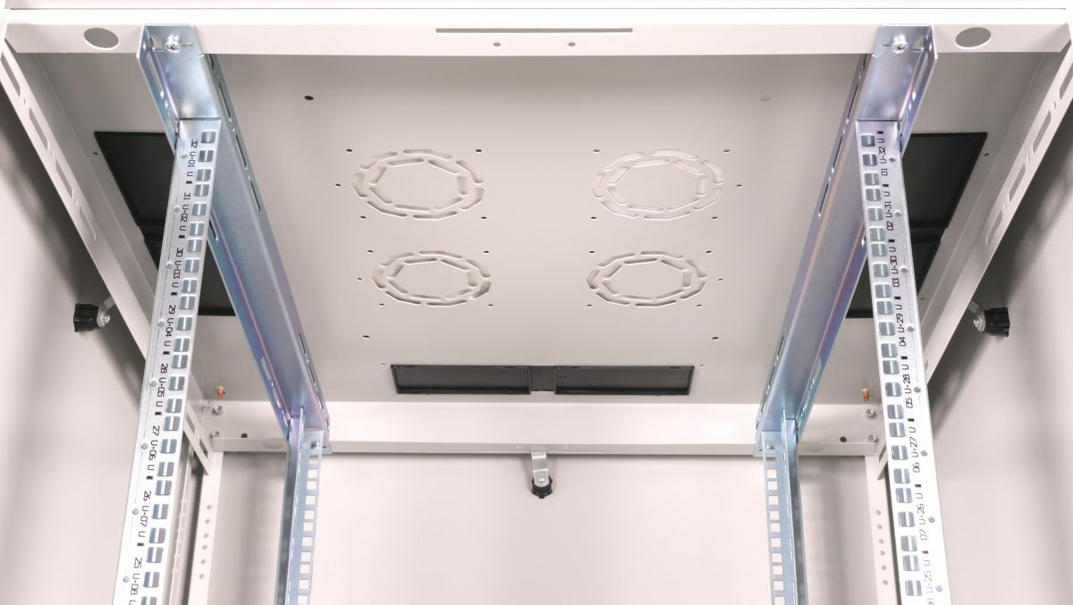 Equip Basic Flex 19' Cabinet, 32U – image 6