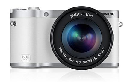 Samsung 300 + 18-55 mm – image 1