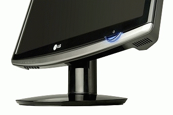 LG W2452V computer monitor – image 3