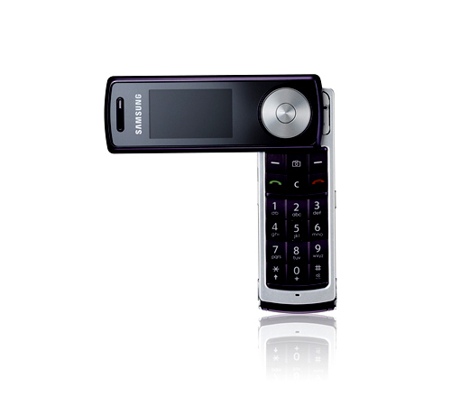 Samsung F210 3.71 cm (1.46") 81.6 g – image 3