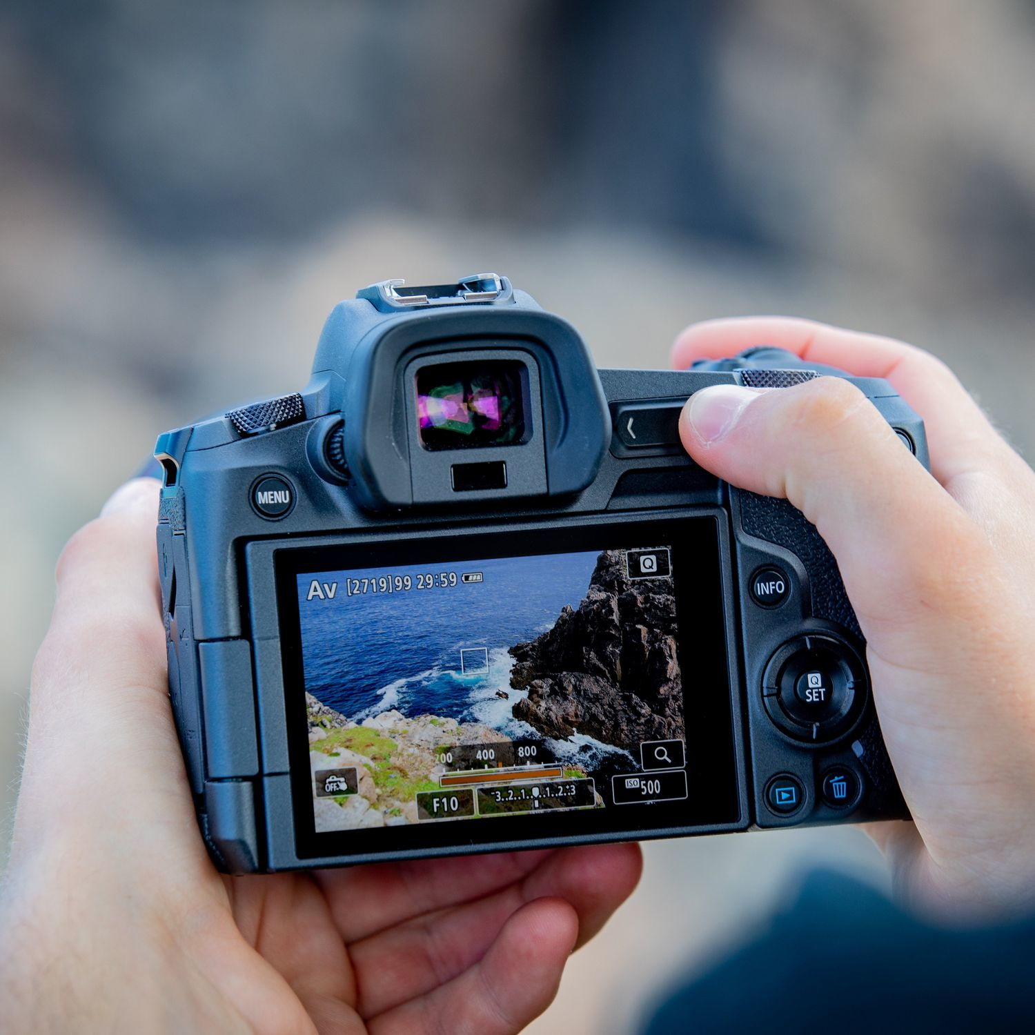 Canon EOS R + EF to RF adapter – image 9