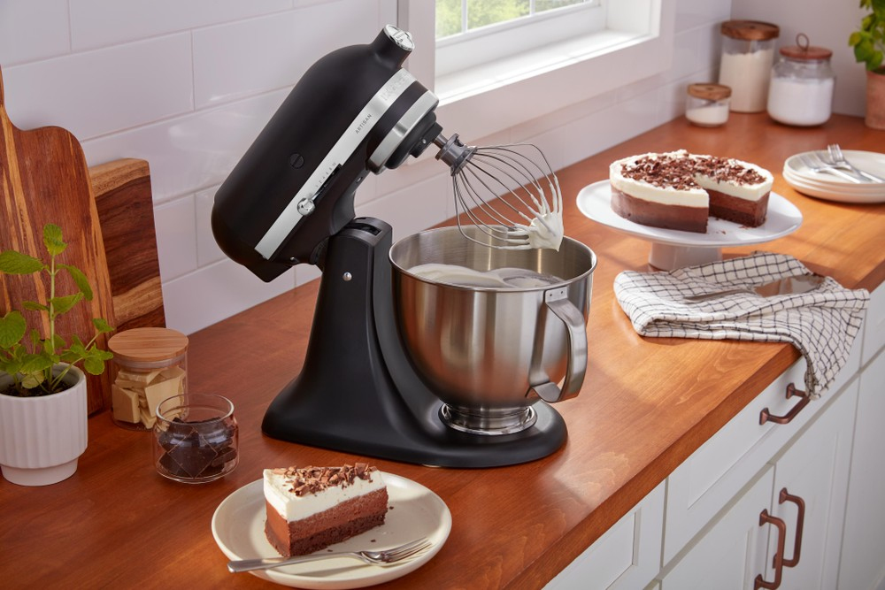 KitchenAid 5KSM193ADEBM Stand mixer – image 6