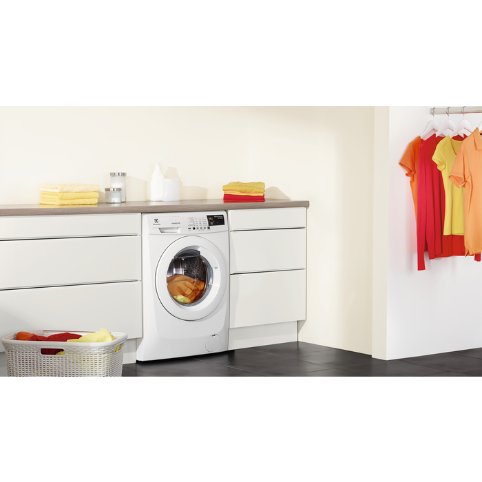 Electrolux RWF1274BW washing machine Front-load – image 3