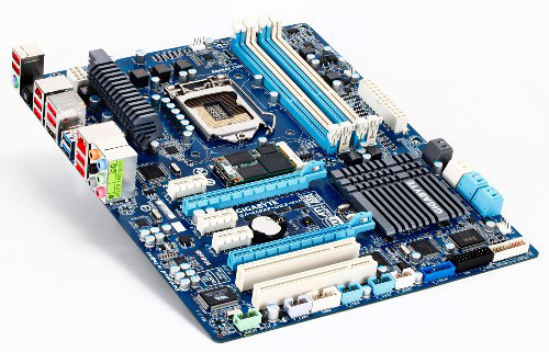 GIGABYTE GA-Z68XP-UD3-iSSD – image 3