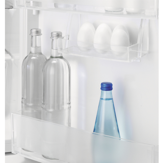 Electrolux LFB3AF82R combi-fridge Built-in – image 2