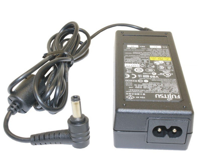 Fujitsu S26113-E557-V55-1 power adapter/inverter Indoor