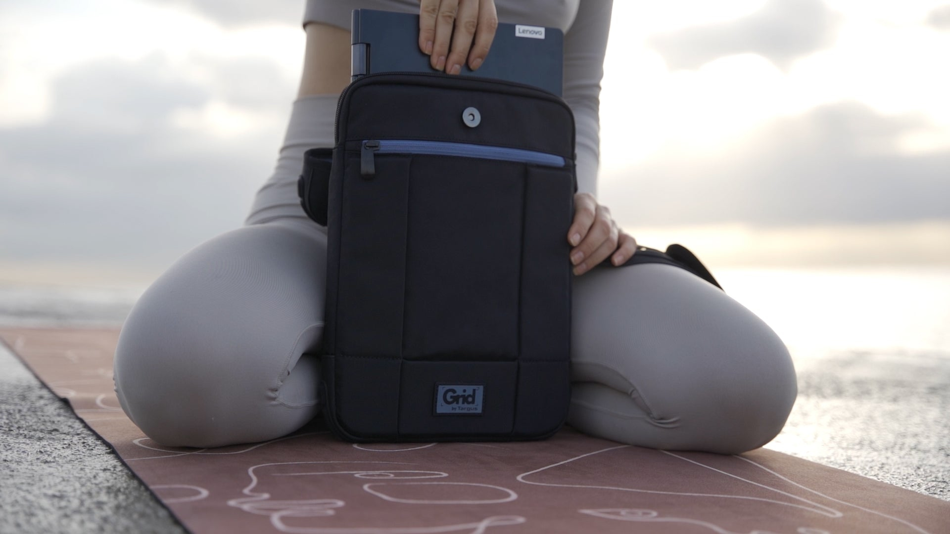 Targus TBS653GL laptop case – image 5