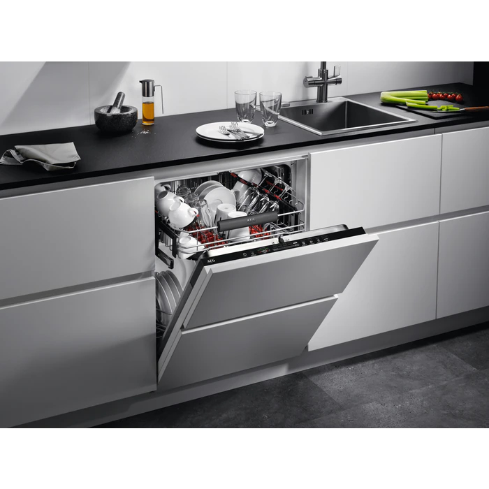 AEG FSE82827P Fully built-in 12 place settings – image 8