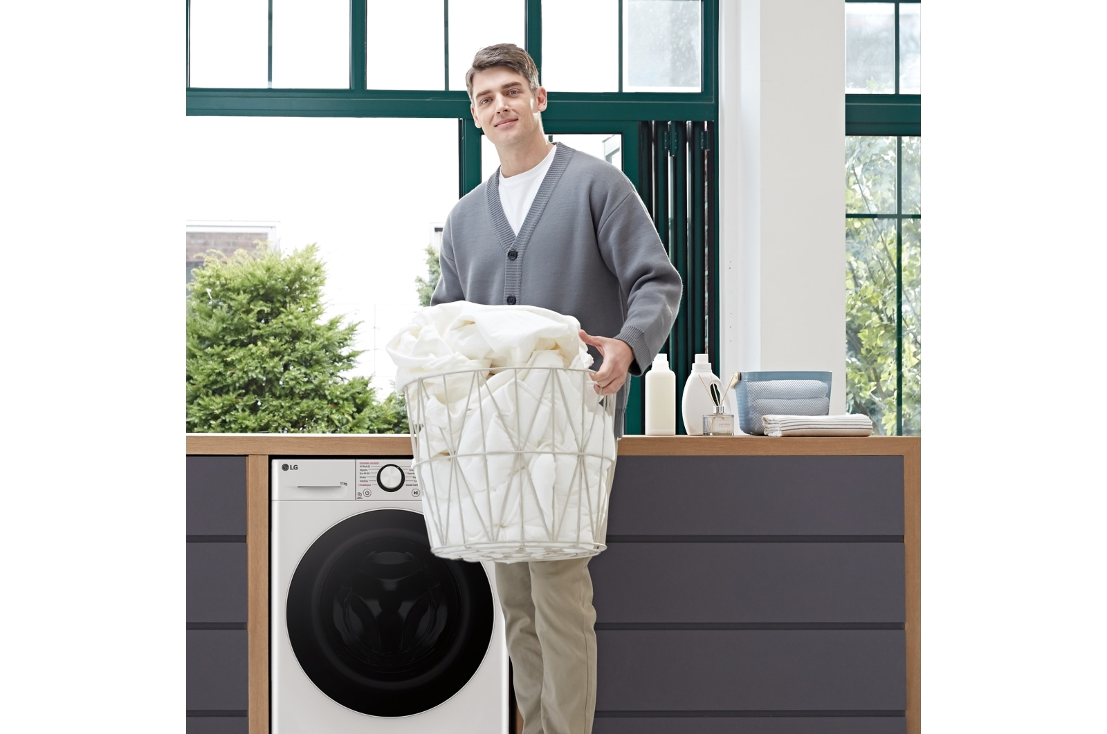 LG F4WR6011A0W washing machine Front-load – image 7