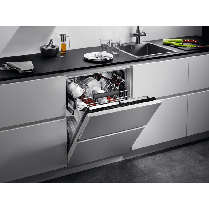 AEG FSE63637P Fully built-in 13 place settings – image 3