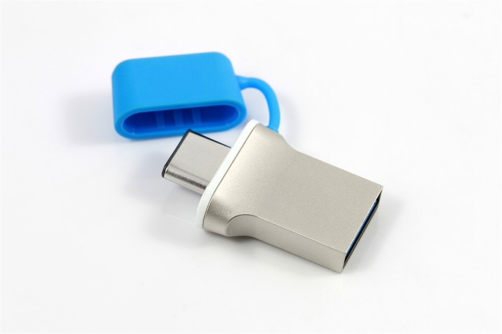 Goodram DualDrive 32GB – image 1