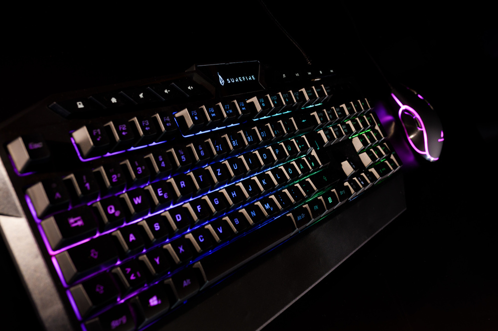 SureFire 48825 keyboard Mouse included Gaming USB QWERTZ German Black – image 4