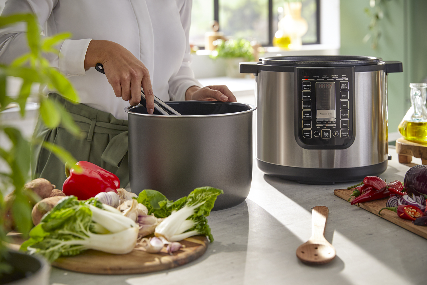 Philips HD2238/72 electric pressure cooker – image 7