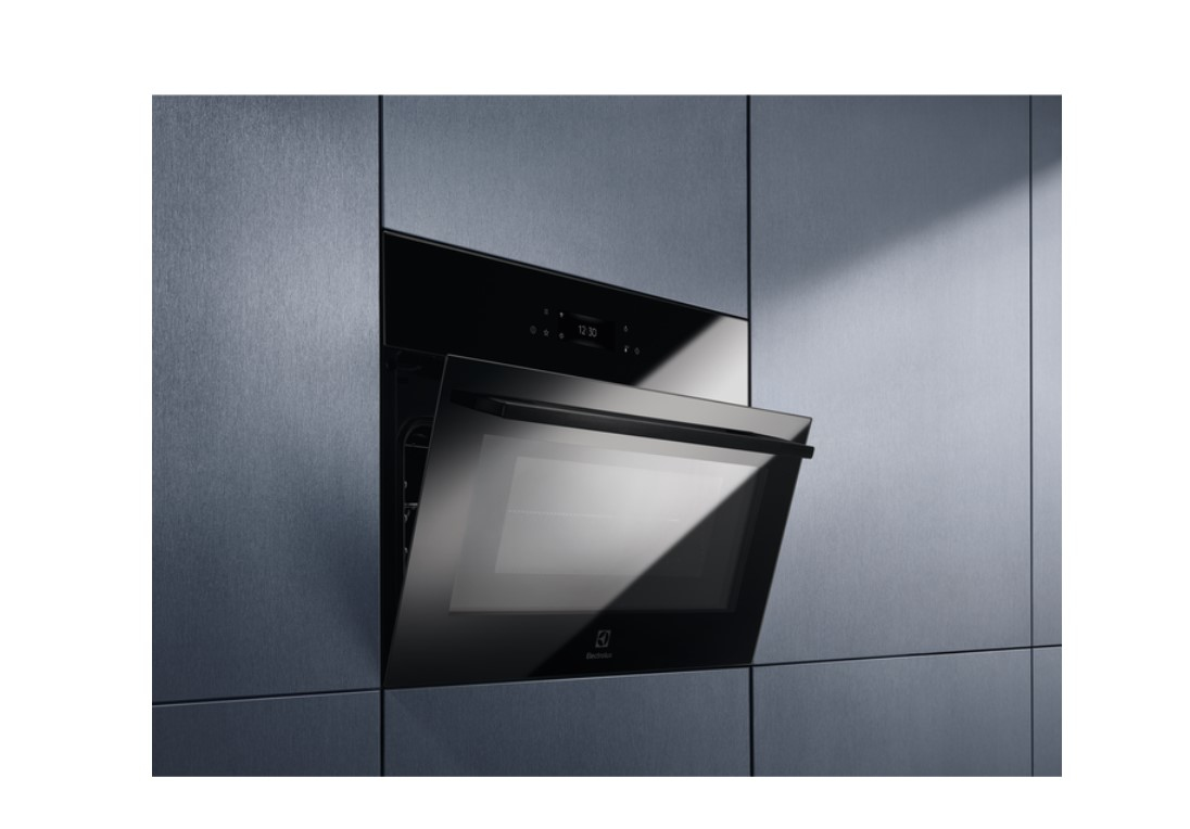 Electrolux EVL8E08WZ oven – image 2
