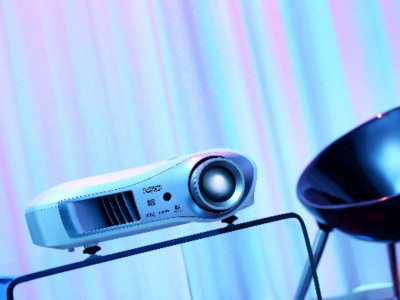 Epson EMP-TW680 – image 2