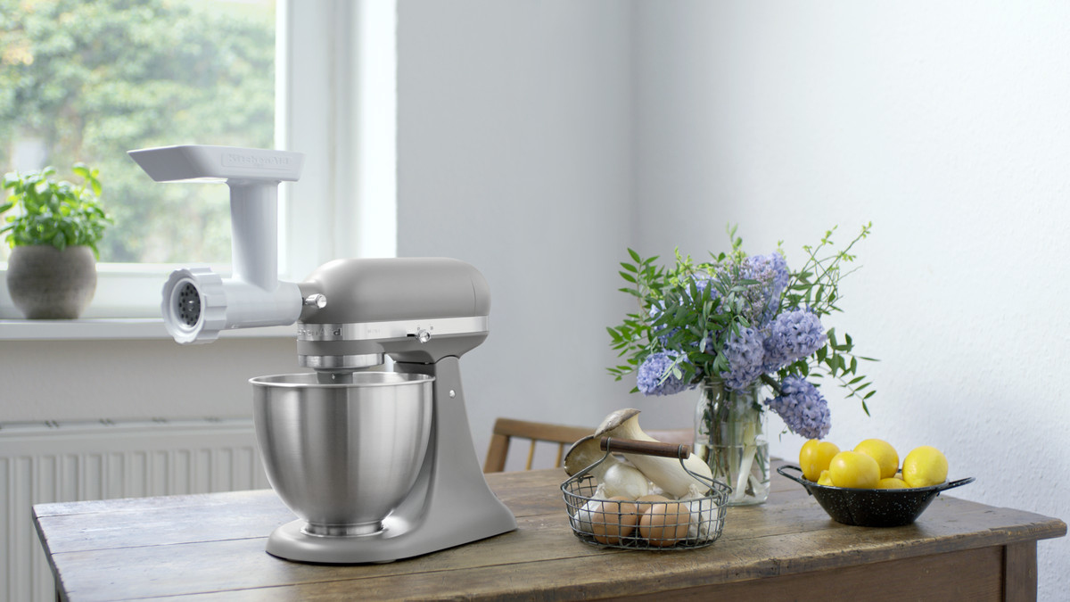 KitchenAid 5KSM3311XBFG mixer Stand mixer – image 8