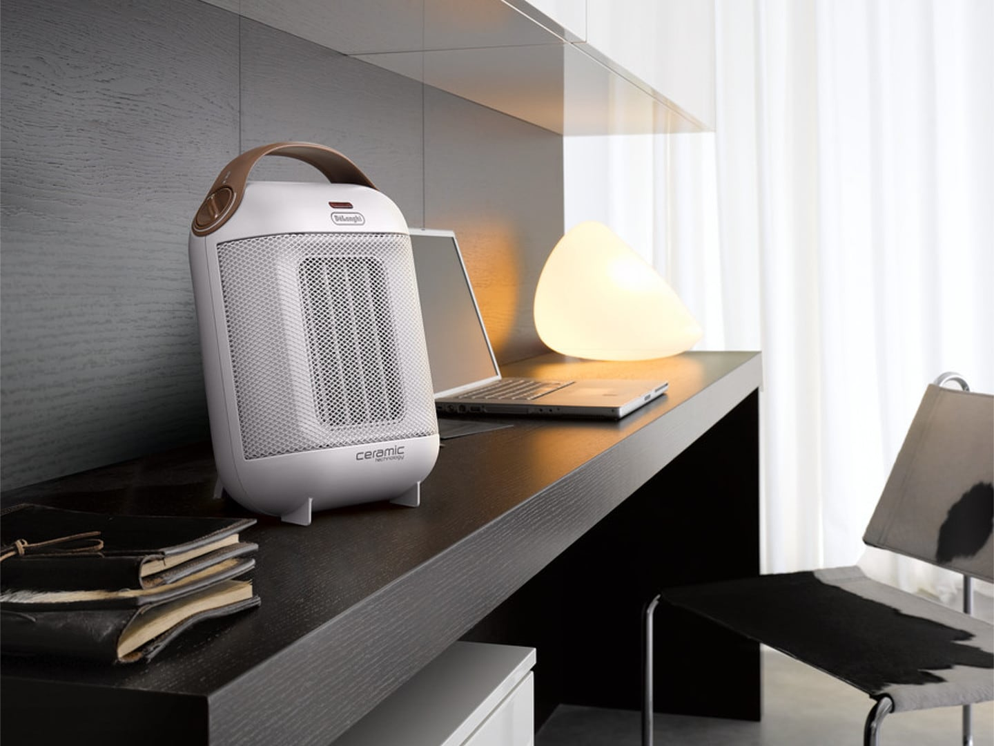 De’Longhi HFX30C18.IW Indoor Brown, White – image 3