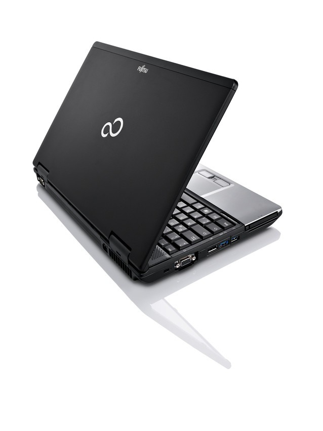 Fujitsu E782 proGREEN – image 2