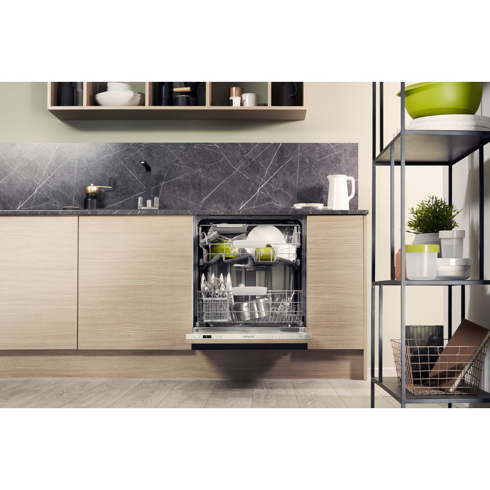 Hotpoint HIO 3C22 WS C UK – image 5