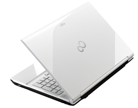 Fujitsu LIFEBOOK AH33/J Intel® Celeron® B820 Laptop – image 2