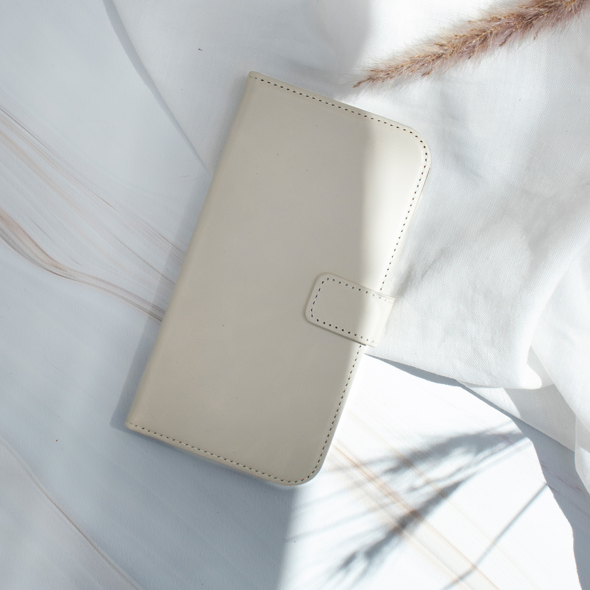 Selencia A426B37818407 mobile phone case – image 9