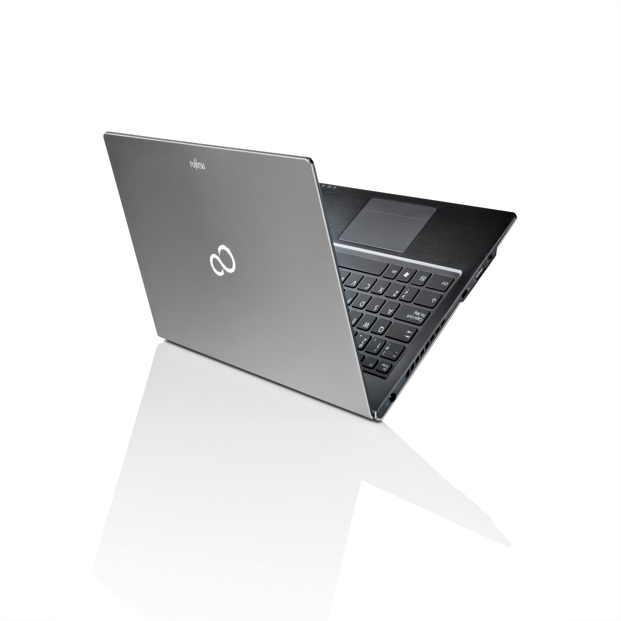 Fujitsu LIFEBOOK 772 Intel® Core™ i5 i5-3337U Laptop – image 3