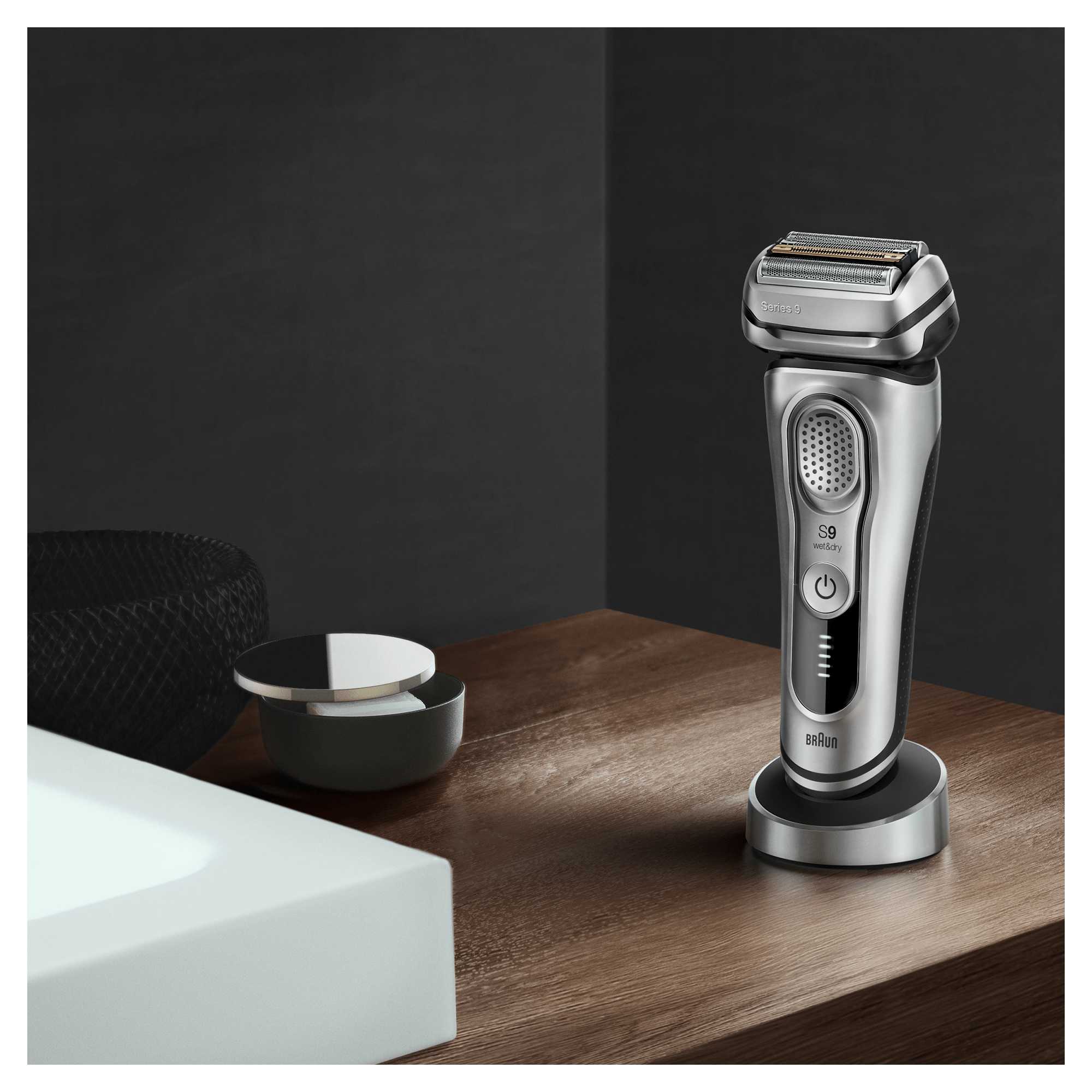 Braun Series 9 9350s Latest Generation Electric Shaver, Charging Stand, Fabric Case, Silver – image 7