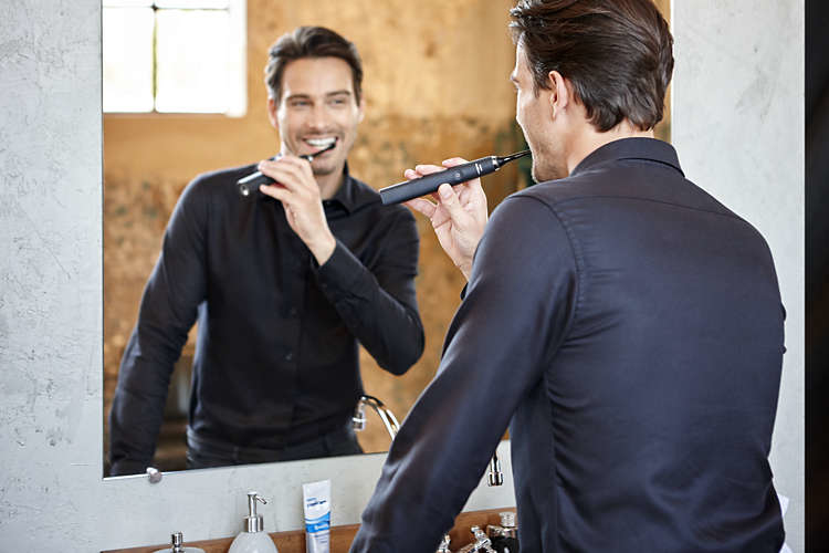 Philips HX9305 Adult Sonic toothbrush Black – image 4