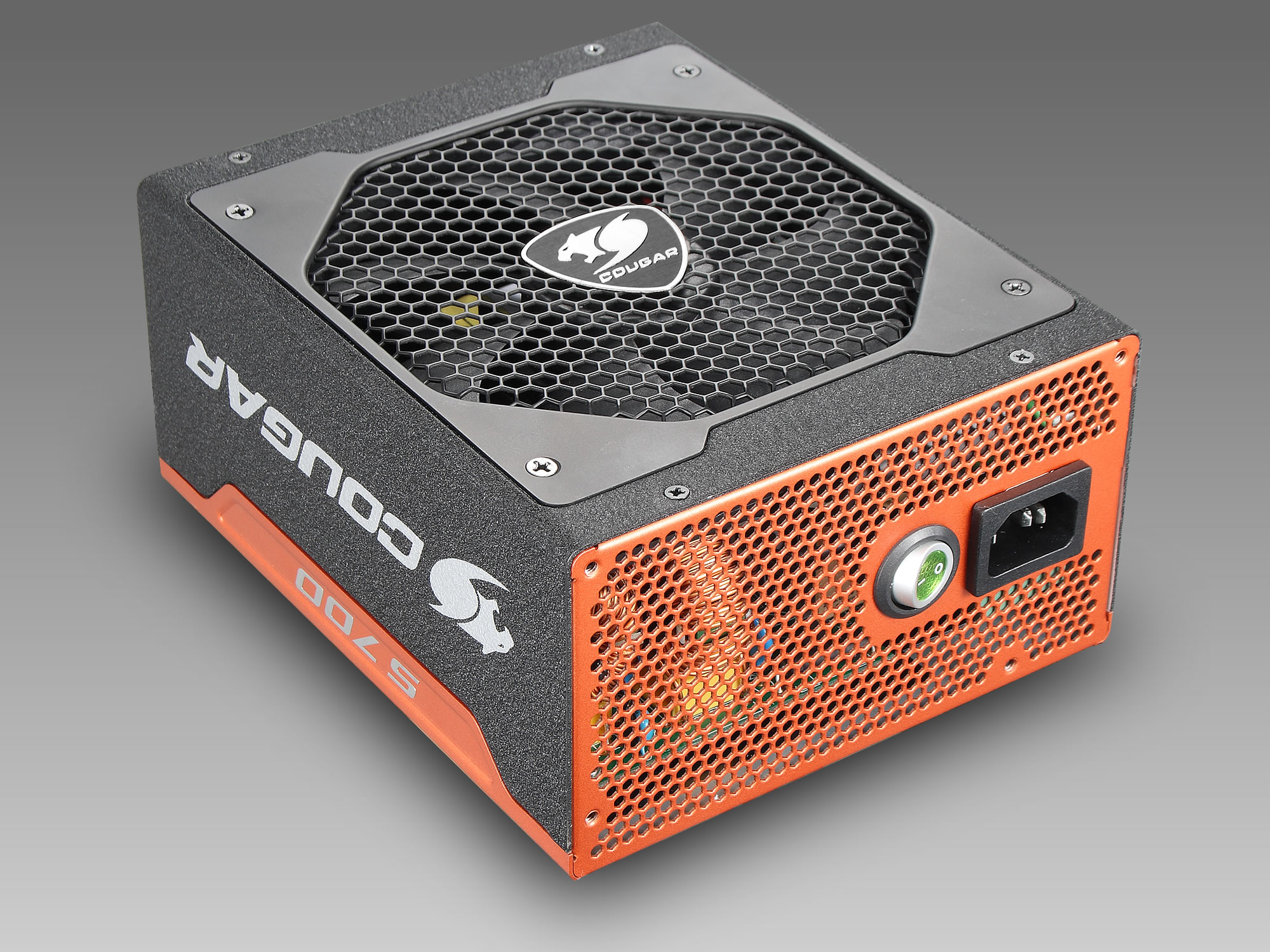 COUGAR S700 power supply unit – image 5